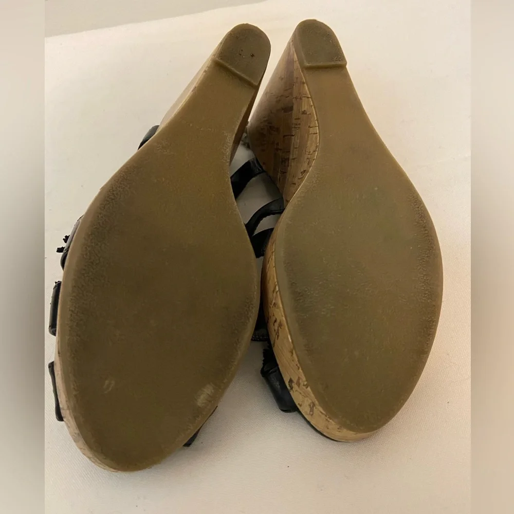 APOSTROPHE WEDGE SHOES
